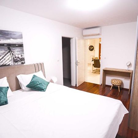 Villa Castelli, Apartment With Pool, คาชเตลา ภายนอก รูปภาพ