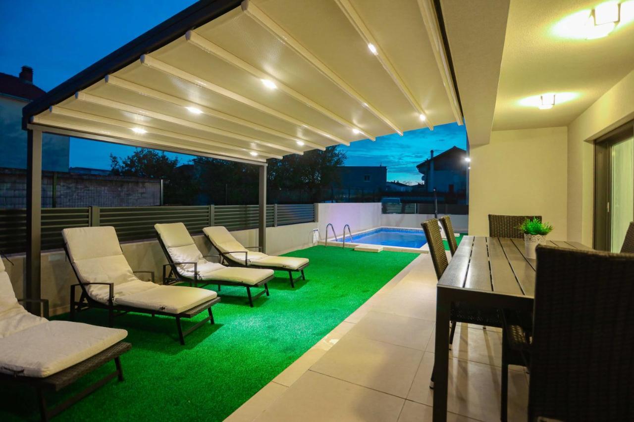 Villa Castelli, Apartment With Pool, คาชเตลา ภายนอก รูปภาพ