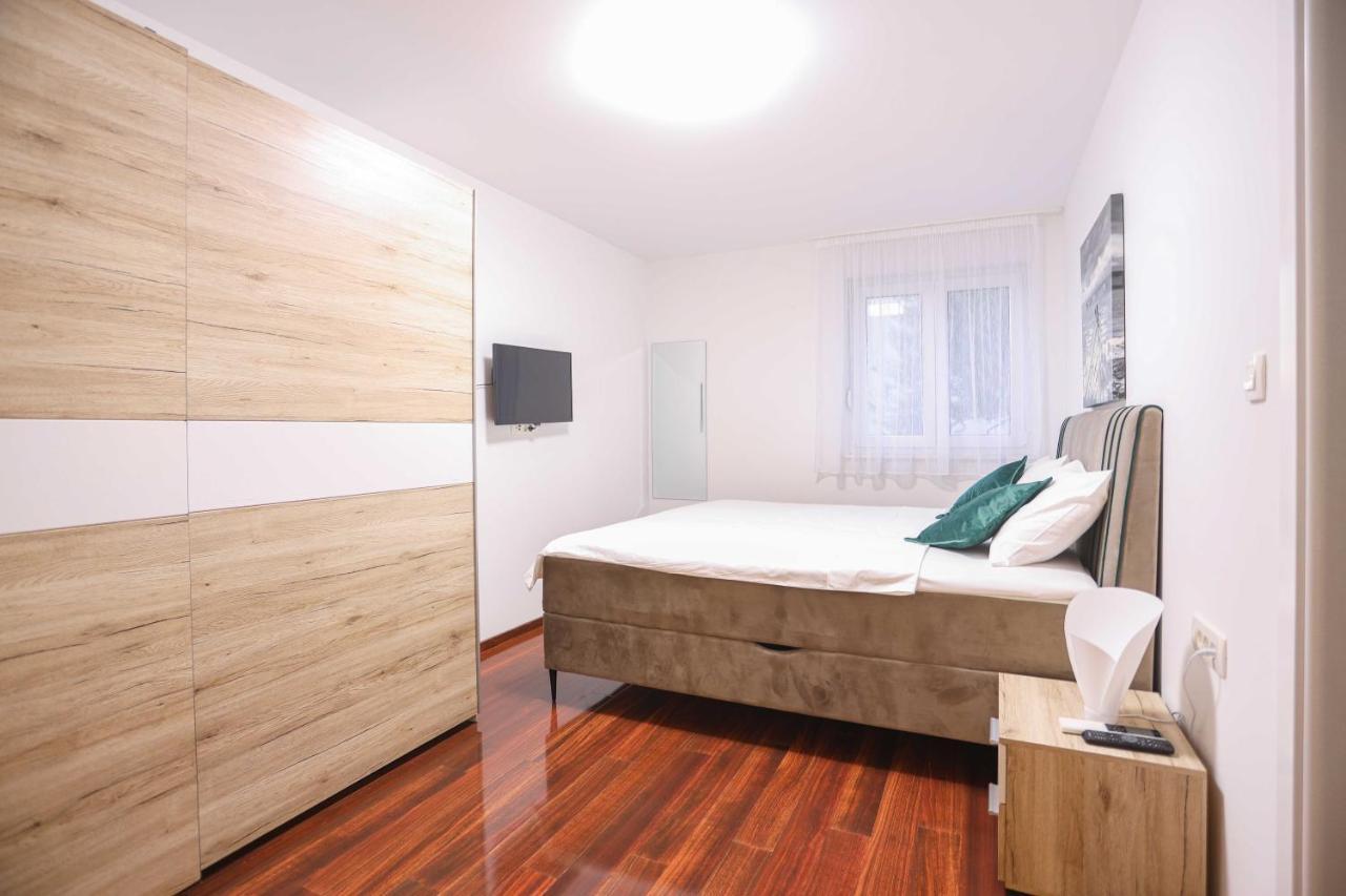 Villa Castelli, Apartment With Pool, คาชเตลา ภายนอก รูปภาพ