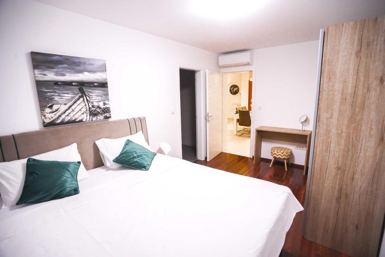 Villa Castelli, Apartment With Pool, คาชเตลา ภายนอก รูปภาพ
